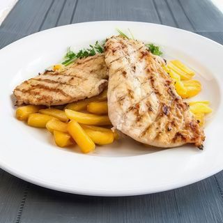 Marinirani pileći file sa krompirom