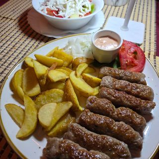 Ćevapi + šopska + Pepsi