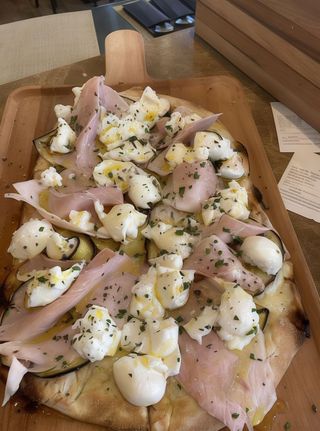 Pizza Prosciutto Cotto, Eggplant & Mozzarella