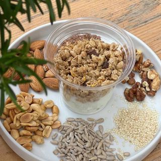 Yogurt with granola