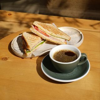 Filter coffee S and sandwich
