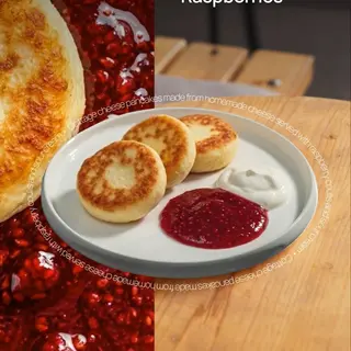 Syrniki with raspberry&sour cream 220g