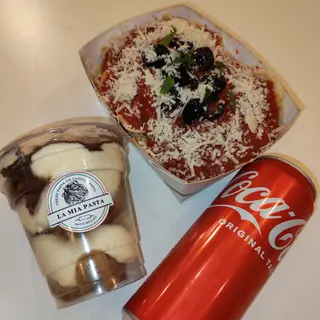 Arrabbiata + Piće + La Mia Nuvola Tiramisu