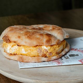 Omlet sa slaninom 350gr