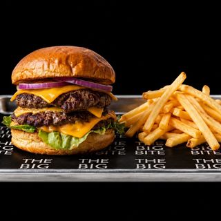 Classic Beef Burger Combo