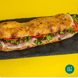 Sendvič s' pečenicom