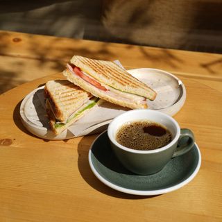 Americano S i sendvič