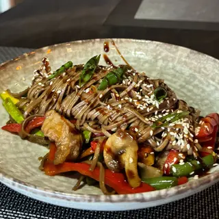 Soba rezanci sa govedinom
