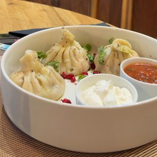 Hinkali sa sosom sacebeli