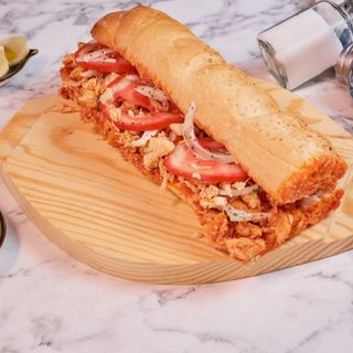 Pileći̇ sendvič Tavuk Tantuni 200gr + pića 