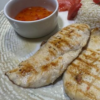 Pilece Bijelo