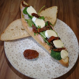 Cured Meat Sandwich | Suvo meso sendvič