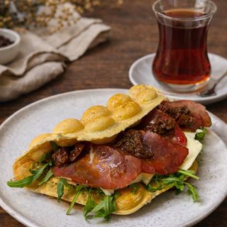 Bubble Sandwich Cured Meat