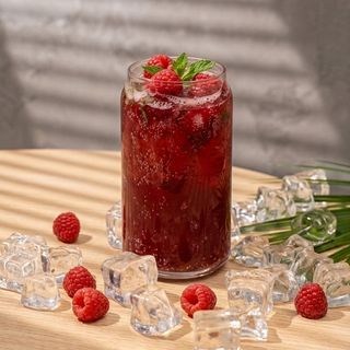 Raspberry mint lemonade
