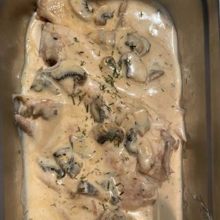 Piletina u sosu funghi