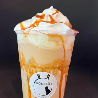 ICED  COFFEE CARAMEL LATTEE