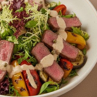 Warm Beef Tenderloin Salad 300gr