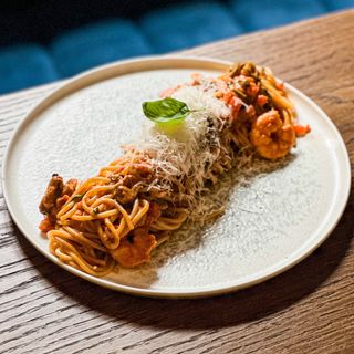 Spaghetti with seafood 400 gr