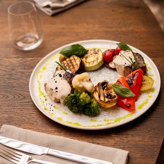 Beef Medallions With Truffle Sauce 380gr