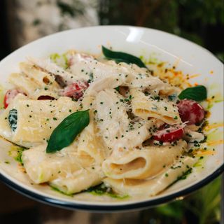 Paccheri with Chicken and Spinach 380gr