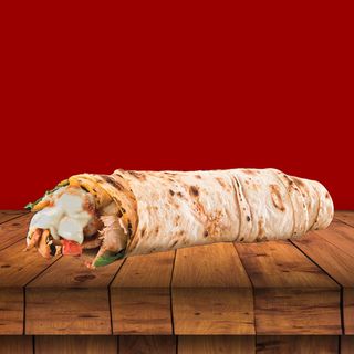 Pileći Doner sa Gauda Sirom ''Mega'' (200gr) / Kaşarlı Mega Tavuk Döner Dürüm (200gr)