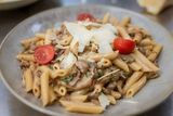 Penne sa biftekom i vrganjima 275 gr