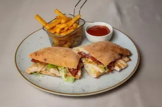 Sendvič sa ćuretinom 300 gr