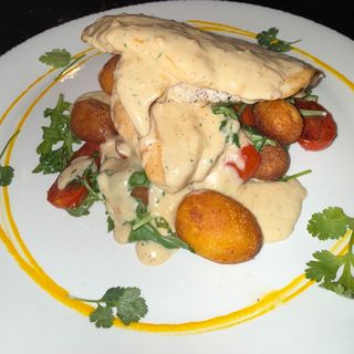 Piletina u sosu od kikirikija 350 gr