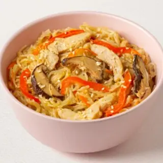 Funchoza in cream sauce