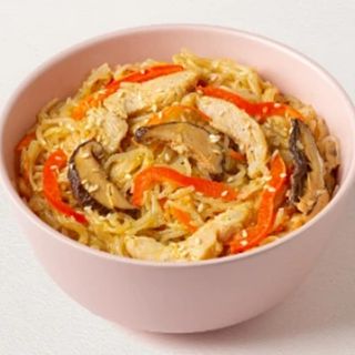 Funchoza in cream sauce