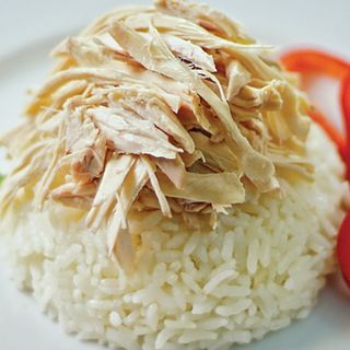 Tavuklu Pilav + Ayran Menü