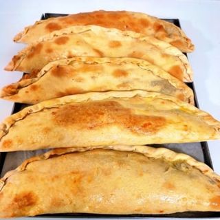 Odun Fırınında Kıymalı Kaşarlı Gözleme