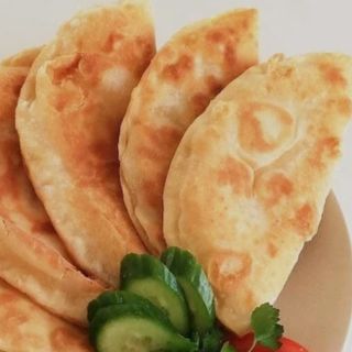 Çi Börek Peynirli ( Çi Börek sa sir )