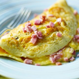 Omlet sa šunkom i sirom