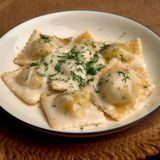 Ravioli sa pečurkama i krompirom, krem ​​sosu 8 komada