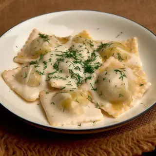 Ravioli sa pečurkama i krompirom, krem ​​sosu 8 komada