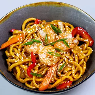 Classic noodles with shrimps