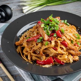 Noodles with chicken