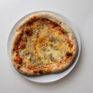 Quattro formaggi 450gr ø33cm