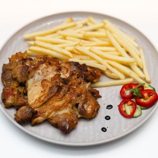 Pileći batak 250gr + prilog