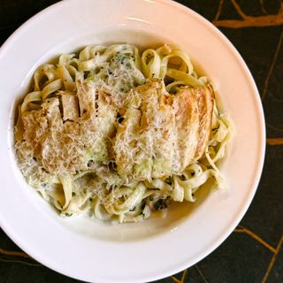 Taljatele piletina tartufa 