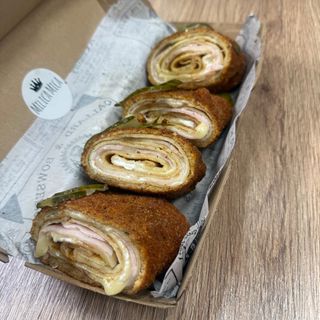 Pohovane slane palačinke:ŠUNKA-SIR