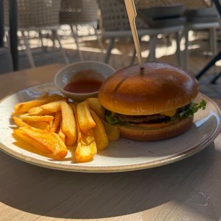 BEEF BURGER