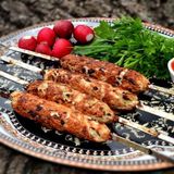 Pileći kebab sa roštilja