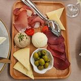 LA PLAZA MEZA ZA DVIJE OSOBE