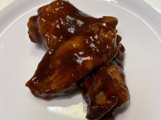 Krila, whiskey BBQ. 180g.