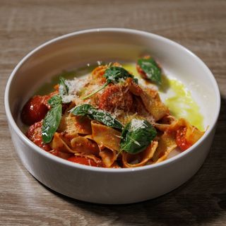 Pasta sa paradajzom i sosom Arabiata