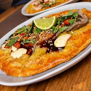 hacapuri sa sirom, pastromkom i terijaki