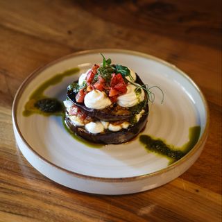 Zapečeni patlidžan sa mladim sirom i terijaki sosom