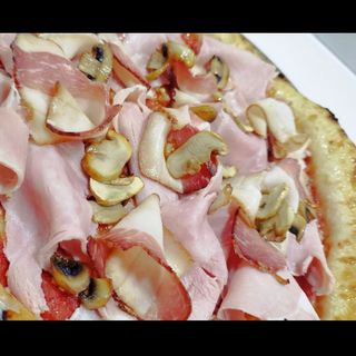 Pizza Capricciosa 32cm